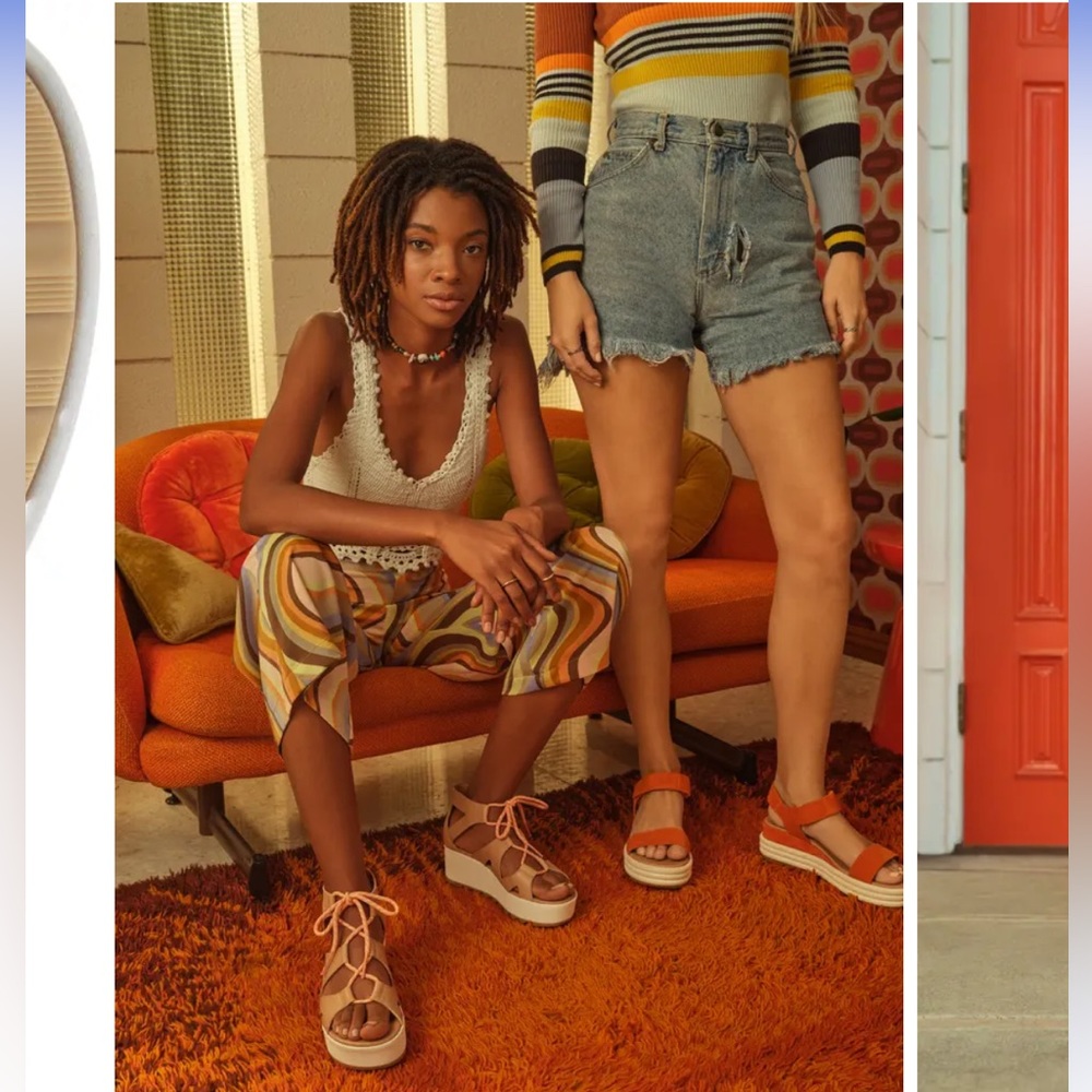 SOREL Cameron Flatform Sandal- 8.5 - Picture 6 of 14